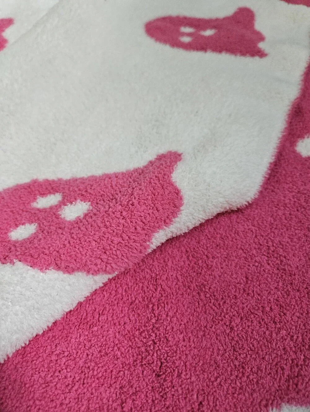 Cupcakes And Cashmere Halloween Pink Ghost Plush Throw Blanket